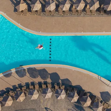 Отель The Aeolos 4*