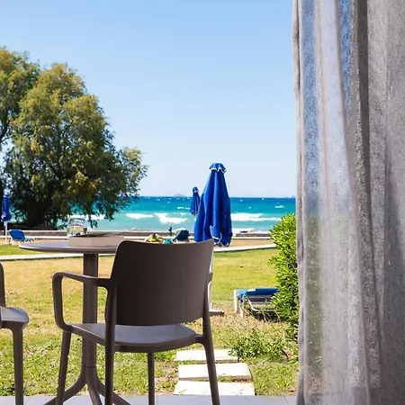 Отель The Aeolos 4*