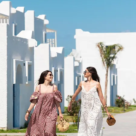 ホテル The Aeolos コス・タウン